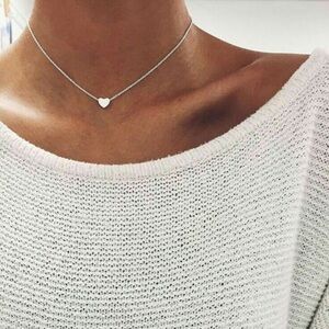 Simple dainty heart pendant silver tone